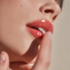 Algae + Moringa® Sea Silk Lip Balm -Fashion Makeup & Care 1020 mara beauty9302