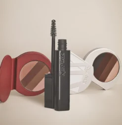 Refillable The Quadrant Eyeshadow Quad -Fashion Makeup & Care 20 11 KW52854 aRGB High comp scaled