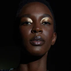 Extra/Ordinaire Skin Illuminator Full Spectrum Collection 24 Extra/Ordinaire Skin Illuminator Full Spectrum Collection -Fashion Makeup & Care 27 Rosiers Extra Ordinaire Look 1 Nicole Bronze 1