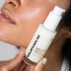 Radiance Repair Serum 11 Radiance Repair Serum -Fashion Makeup & Care 5I9A6349