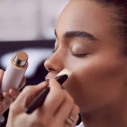 Westman Atelier Foundation Brush -Fashion Makeup & Care 810102030214 02