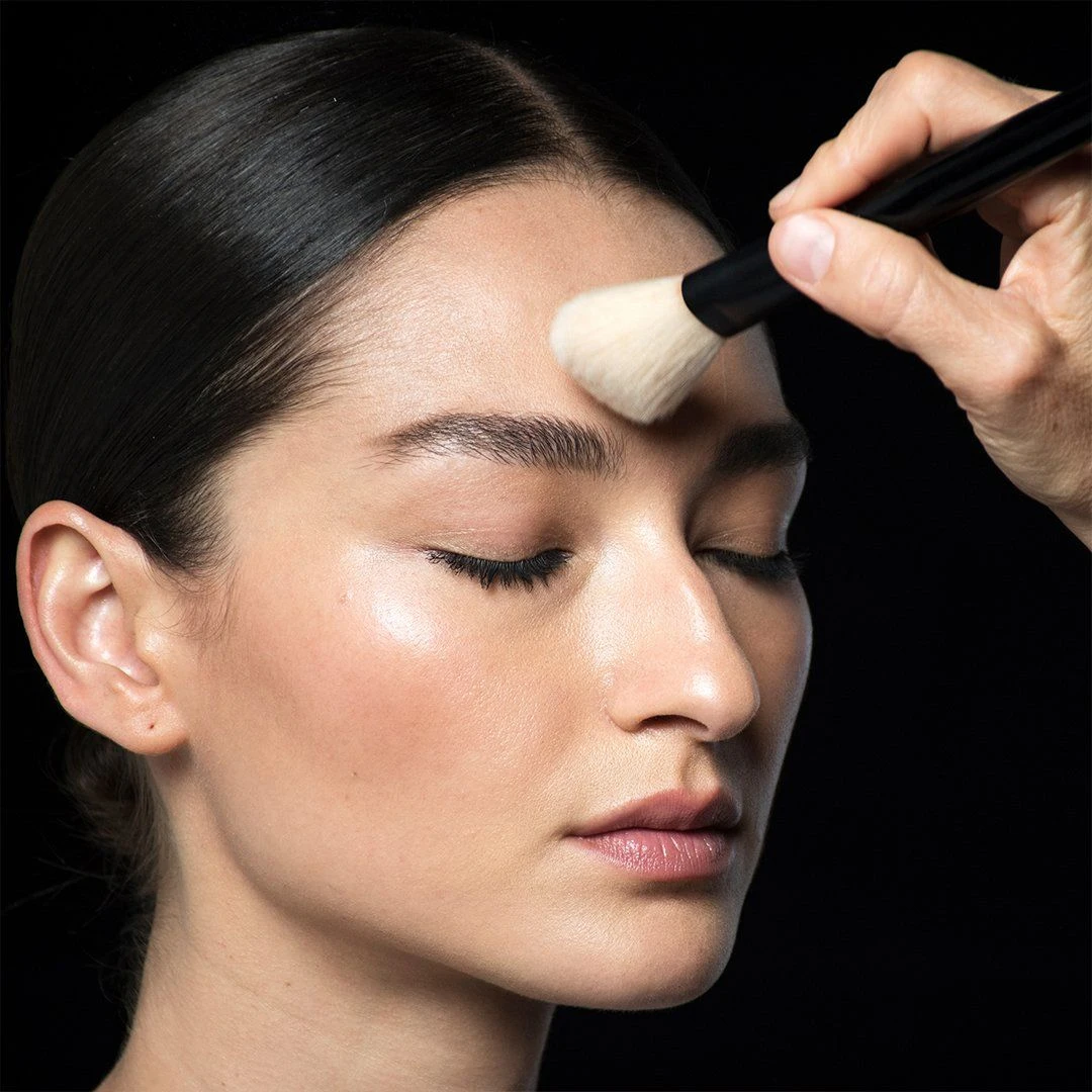 Westman Atelier Powder Brush 3 Westman Atelier Powder Brush - Image 3