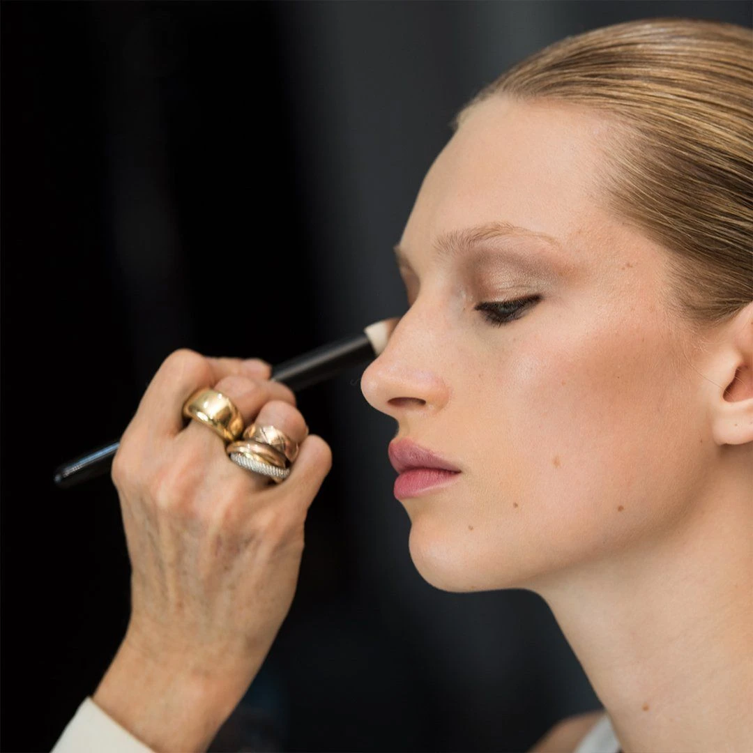 Westman Atelier Eye Shadow II Brush 3 Westman Atelier Eye Shadow II Brush - Image 3