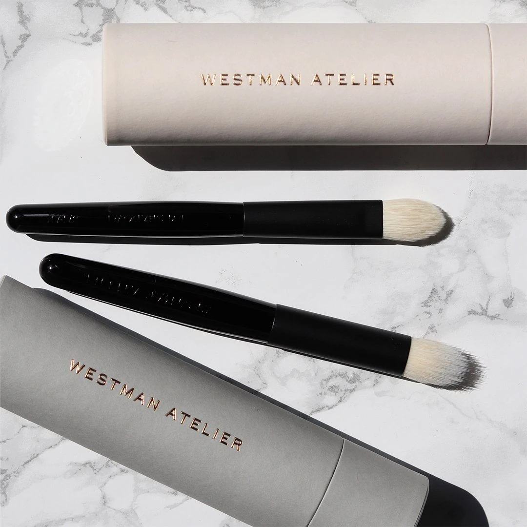 Westman Atelier Eye Shadow II Brush 4 Westman Atelier Eye Shadow II Brush - Image 4