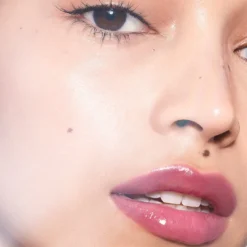 Squeaky Clean Liquid Lip Balm -Fashion Makeup & Care 810102030474 03