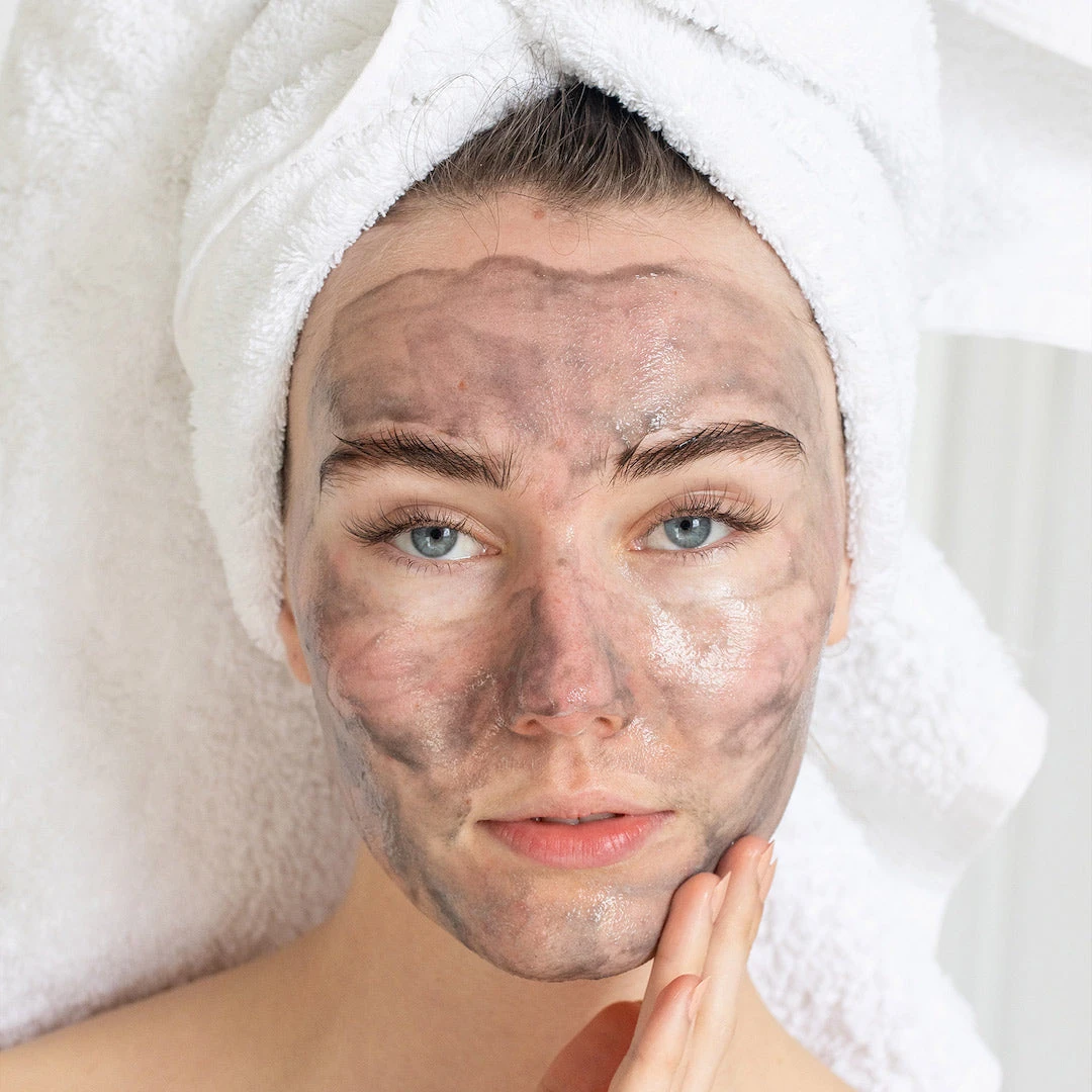 Black Mint Clarifying Cleanser 2 Black Mint Clarifying Cleanser - Image 2