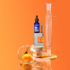 Vitamin C & E + Hyaluronic Acid Brightening Serum 8 Vitamin C & E + Hyaluronic Acid Brightening Serum -Fashion Makeup & Care Brightening Serum Beaker