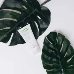 Hands To Heart Brightening Hand Treatment 9 Hands To Heart Brightening Hand Treatment -Fashion Makeup & Care CQJ 9411