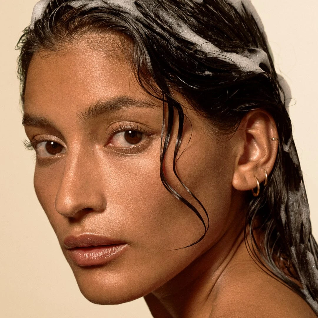 Weightless Hydration Shampoo 6 Weightless Hydration Shampoo - Image 6