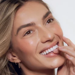 Cheeky Cream Blush -Fashion Makeup & Care CheekyBlush 119011 P 2