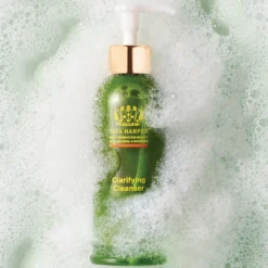 Clarifying Cleanser 10 Clarifying Cleanser -Fashion Makeup & Care ClarifyingCleanser Editorial2 2400x3680px 300dpi