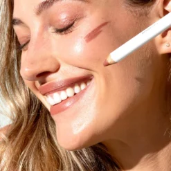 Coco Crayon -Fashion Makeup & Care CocoCrayonBrave 1080x1080 4