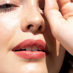 Coco Crayon -Fashion Makeup & Care CocoCrayonCharm 1080x1080 2