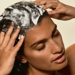 Papaya Scalp Scrub -Fashion Makeup & Care CopyofCeremonia MaskScrub Cassandra 4x5 28