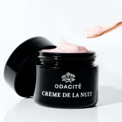Crème De La Nuit Restorative Night Cream 17 Crème De La Nuit Restorative Night Cream -Fashion Makeup & Care CremeDeLaNuit Lifestyle2