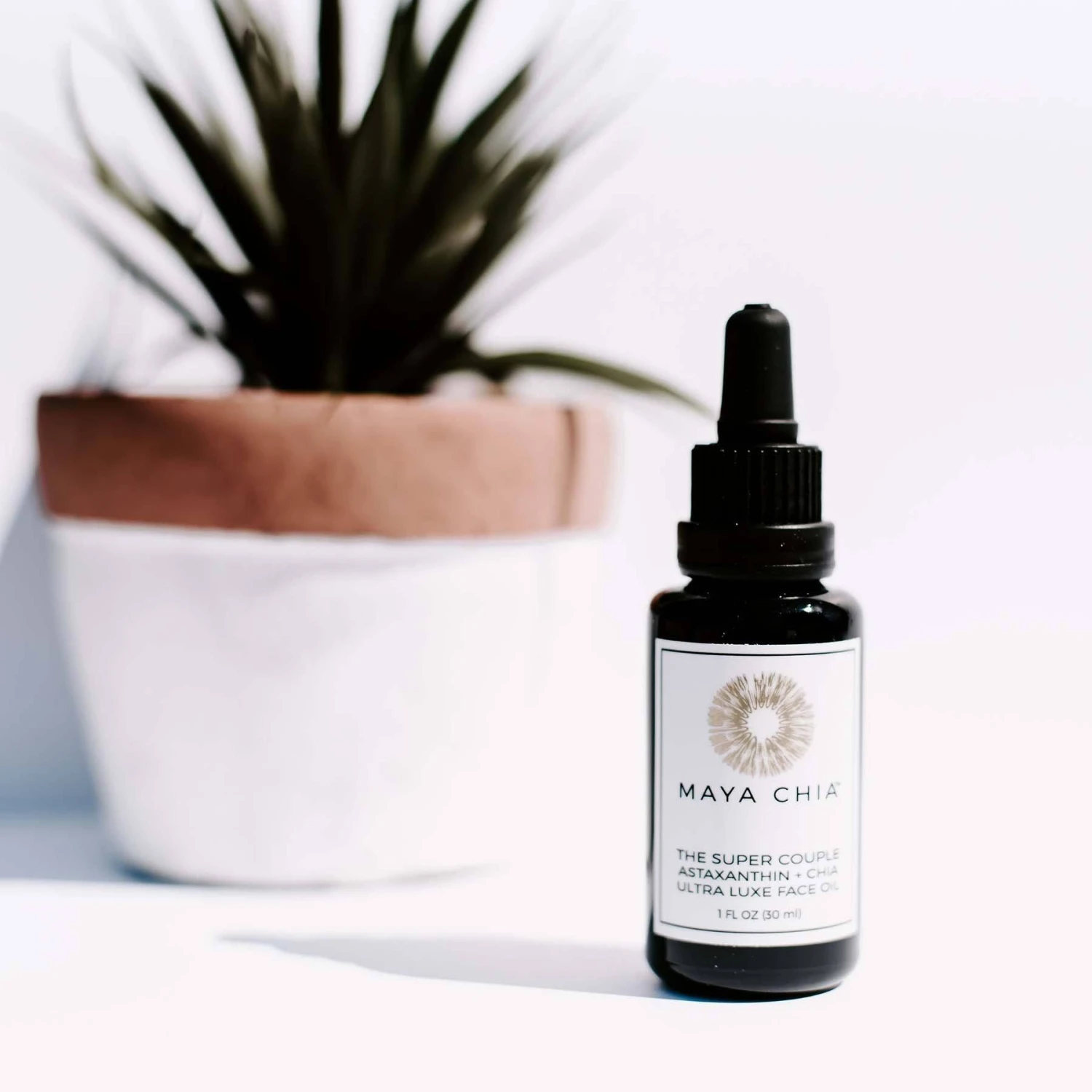 The Super Couple Ultra Luxe Face Oil Serum 4 The Super Couple Ultra Luxe Face Oil Serum - Image 4