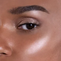 La Lumière Highlighter Stick 26 La Lumière Highlighter Stick -Fashion Makeup & Care Desktop Highlight White ShennaV2