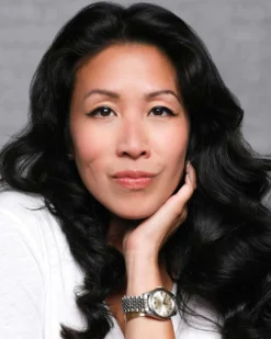 SmartVolume Leave In Conditioner 8 SmartVolume Leave In Conditioner -Fashion Makeup & Care Evolvh SmartVolumeLeaveInConditioner Model 04 scaled