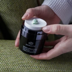 Green Smoothie Quenching Crème -Fashion Makeup & Care GreenSmoothie 1