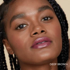 HAN Clean Mascara 10 HAN Clean Mascara -Fashion Makeup & Care HANCleanMascaraDeepBrown Model