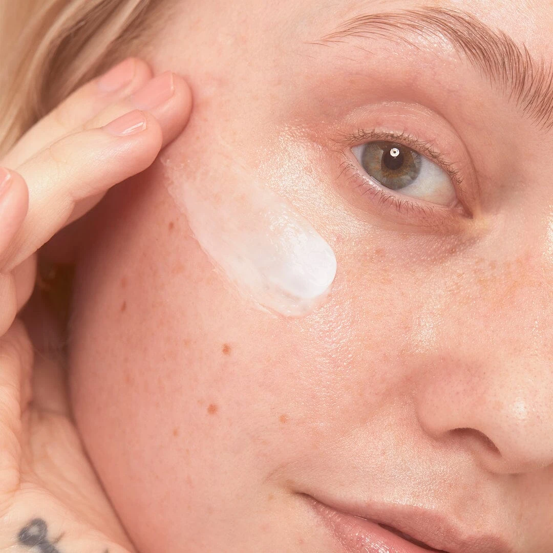 Pink Cloud Soft Moisture Cream 3 Pink Cloud Soft Moisture Cream - Image 3