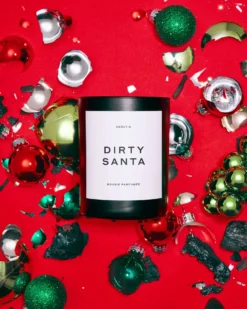 Dirty Santa Candle -Fashion Makeup & Care Heretic DirtySanta Candle Lifestyle 04 scaled