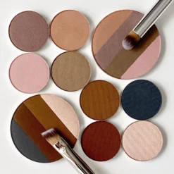 Refillable The Quadrant Eyeshadow Quad -Fashion Makeup & Care IMG 0611 Quad Brush Layout square