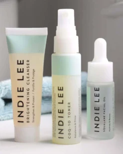 Indie Lee Discovery Kit -Fashion Makeup & Care IndieLee DiscoveryKit Lifestyle 03 scaled