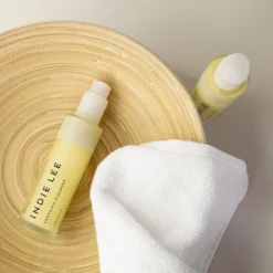 Soothing Cleanser -Fashion Makeup & Care IndieLee Lifestyle SoothingCleanser 7