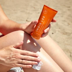 Mineral Sunscreen SPF 30 11 Mineral Sunscreen SPF 30 -Fashion Makeup & Care IndieLee Mineral Sunscreen Model Texture 2