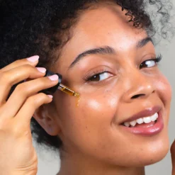 Jo+L Clogged Pores Serum Concentrate -Fashion Makeup & Care Jo LSerum Lifestyle3