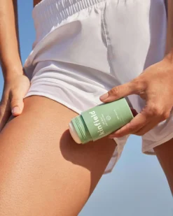 All Star Anti-Chafe Stick -Fashion Makeup & Care Kinfield AllStarAntiChafeStick Lifestyle 06 scaled