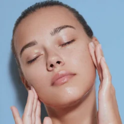 Le Blue Balm 21 Le Blue Balm -Fashion Makeup & Care LeBlueBalm Lifestyle scaled