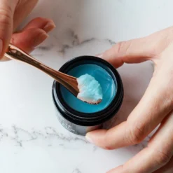 Le Blue Balm 23 Le Blue Balm -Fashion Makeup & Care LeBlueBalm Lifestyle4