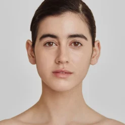 Invisible Touch Liquid Foundation -Fashion Makeup & Care Liquid Foundation Model F134