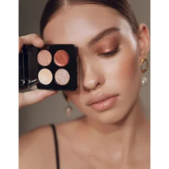 Mood 4 Ever Eye Shadow Palette 19 Mood 4 Ever Eye Shadow Palette -Fashion Makeup & Care M4E WEB EDITORIAL C.2000x2000