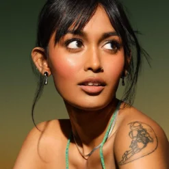 MOB Volumizing Mascara -Fashion Makeup & Care Mascaramedium