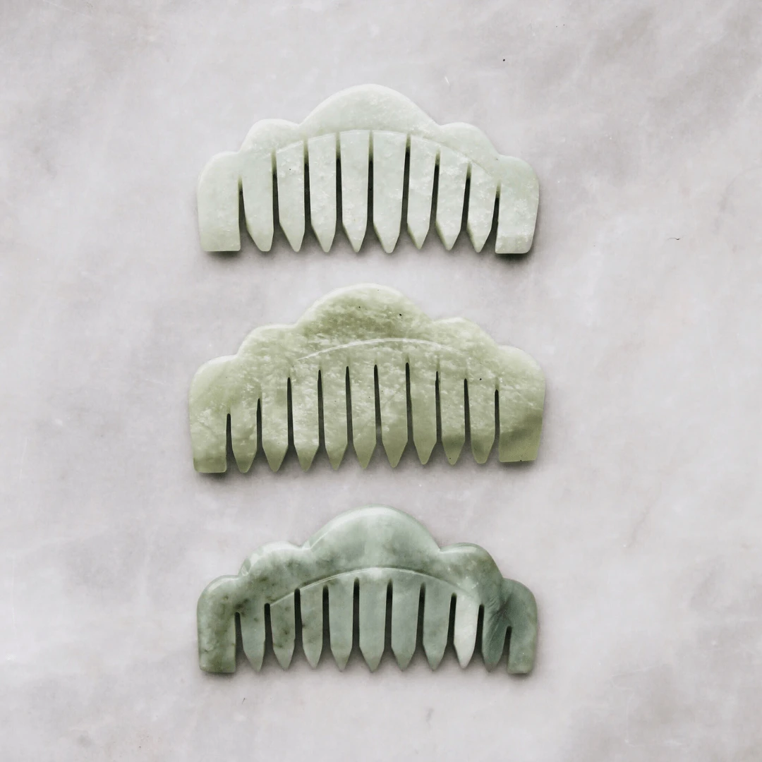 The Jade Massaging Gua Sha Comb 2 The Jade Massaging Gua Sha Comb - Image 2