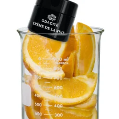 Crème De La Nuit Restorative Night Cream 26 Crème De La Nuit Restorative Night Cream -Fashion Makeup & Care Oranges IN Beaker