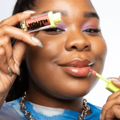 Dewy Gloss 39 Dewy Gloss -Fashion Makeup & Care PlayWithFire Editorial Flex 1080x1080 69d2d4a0 4db3 4dbb af19 5cd9a6e30804