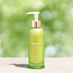 Refreshing Cleanser 7 Refreshing Cleanser -Fashion Makeup & Care REFRESHING CLEANSER 125ml