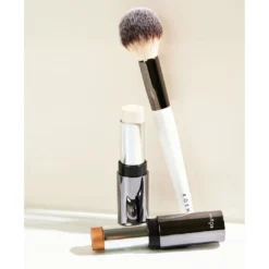 RÓGLOW Skin Stick Highlighter 24 RÓGLOW Skin Stick Highlighter -Fashion Makeup & Care ROGLOW 2000x2000 0002 Roen Highlighter 0528 4