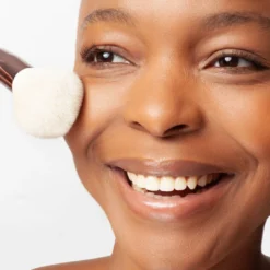 Sustainable Luxury Conceal And Define Brush 9 Sustainable Luxury Conceal And Define Brush -Fashion Makeup & Care SLB Model e833123a dea4 41cb a85d 444cdadc48ea