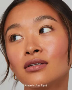 Ceramide Lip Silk -Fashion Makeup & Care SOSHE CeramideLipSilk Model 05 FlirtJustright scaled