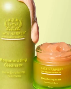 Regenerating Cleanser 17 Regenerating Cleanser -Fashion Makeup & Care TatHarper RegeneratingCleanser Lifestyle 06 scaled