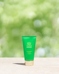 Regenerating Cleanser 18 Regenerating Cleanser -Fashion Makeup & Care TatHarper RegeneratingCleanser Lifestyle 08 scaled