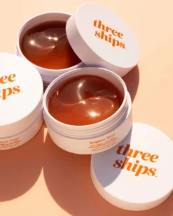 Brighter Days Red Algae + Avocado Biodegradable Eye Masks 13 Brighter Days Red Algae + Avocado Biodegradable Eye Masks -Fashion Makeup & Care ThreeShips BrighterDaysEyeMask Lifestyle 07 scaled