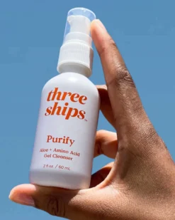 Purify Aloe + Amino Acid Cleanser -Fashion Makeup & Care ThreeShips PurifyAloeCleanser Lifestyle 06 scaled