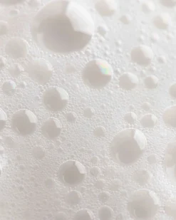 Refresh Papaya + Salicylic Acid Cleanser 10 Refresh Papaya + Salicylic Acid Cleanser -Fashion Makeup & Care ThreeShips RefreshCleanser Swatch 02 scaled