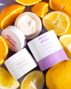 Superfruit Lactic + Multifruit 8% AHA Exfoliating Mask -Fashion Makeup & Care ThreeShips SuperfruitExfoliatingMask Lifestyle 07 scaled